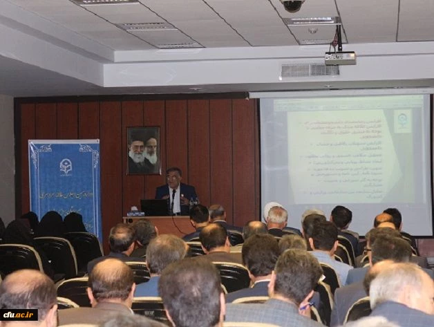 دکتر قنبری، معاون دانشجویی، در اجلاس روسای دانشگاه: 3