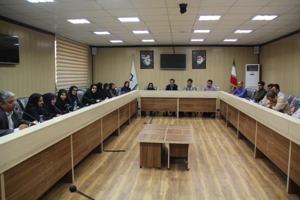 نشست صمیمانه مدیر کل مشاوره، بهداشت و سلامت با  معاونان، کارکنان حوزه دانشجویی و اعضای شورای صنفی پردیس های استان هرمزگان 2