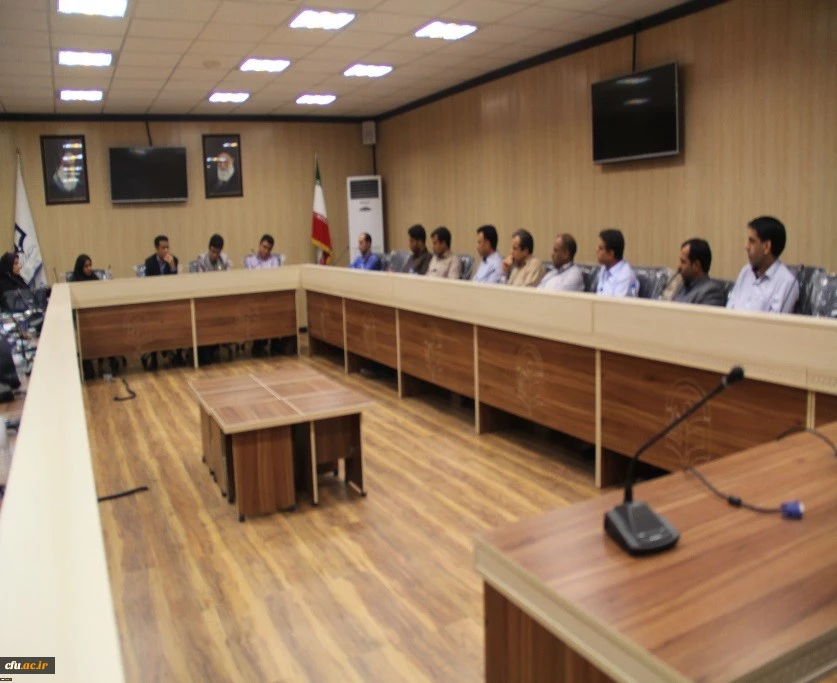 نشست صمیمانه مدیر کل مشاوره، بهداشت و سلامت با  معاونان، کارکنان حوزه دانشجویی و اعضای شورای صنفی پردیس های استان هرمزگان 2