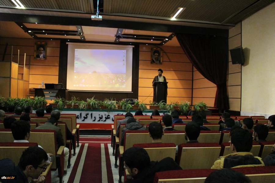 دکتر ساکی در مراسم تجلیل از پژوهشگران بردیس شهید چمران تهران:

اخلاق پژوهش باید سرلوحه کار پژوهشگران قرار گیرد 7