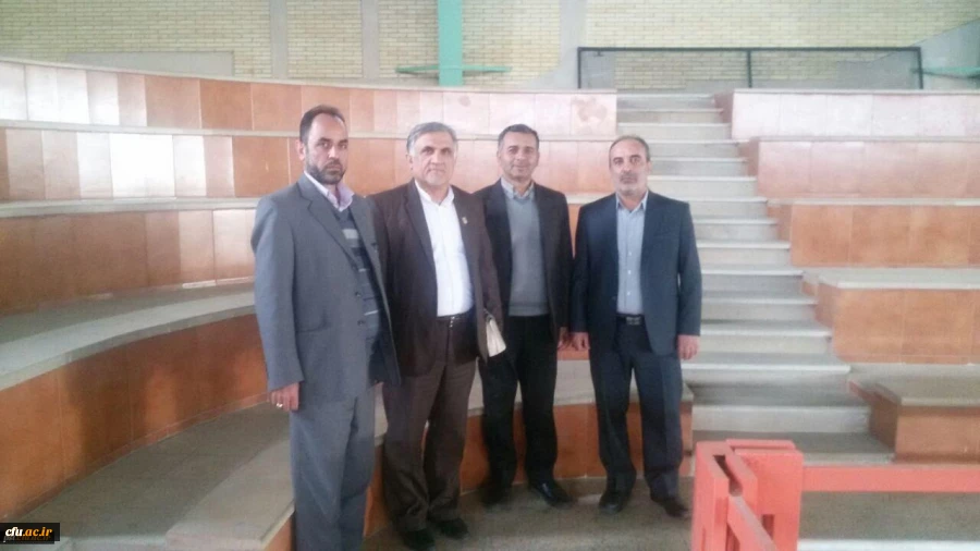 بازدید دکتر قنبری معاون دانشجویی دانشگاه فرهنگیان از مرکز شهید مطهری شیراز 2