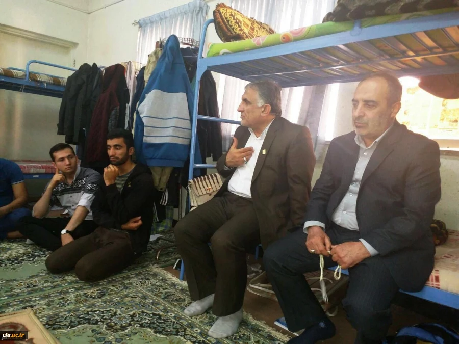 بازدید دکتر قنبری معاون دانشجویی دانشگاه فرهنگیان از مرکز شهید مطهری شیراز 3