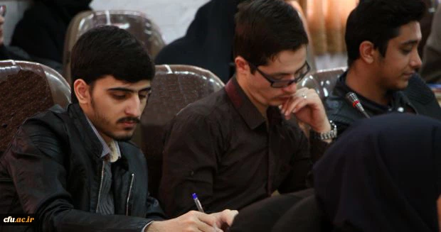 در پردیس شهید باهنر اراک برگزار شد:

کارگاه "توسعه مهارت های شنیداری و گفتاری" 5