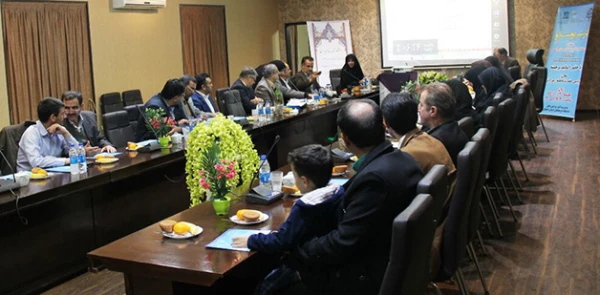 مدیر امور پردیس های استان اصفهان در کرسی یونسکو عنوان کرد:

کرسی ها منبع تولید فکر و پل ارتباطی بین دانشگاه ها، جامعه مدنی، جوامع محلی، پژوهش وسیاستگذاری است 5