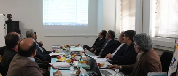 با حضور معاون نظارت و ارزیابی و تضمین کیفیت دانشگاه برگزار شد:

جلسه بررسی روند معرفی و تائید کارمندان نمونه دانشگاه فرهنگیان 5