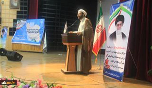 در دانشگاه فرهنگیان بندر عباس آغاز شد:

نخستین دوره سراسری بالندگی کارکنان دانشگاه فرهنگیان 3