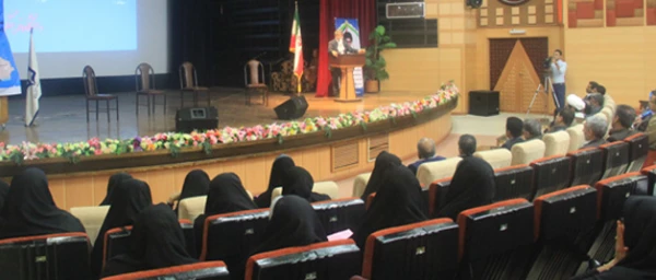 معاون توسعه منابع انسانی استانداری هرمزگان بیان کرد:

ایجاد تحول باید از تعلیم و تربیت مدارس و دانشگاه آغاز شود 2