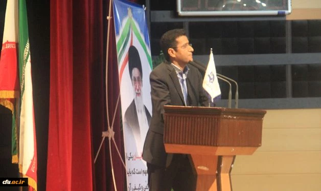 در دوره بالندگی معاونان توسعه منابع و امور دانشجویی و کارشناسان مسول امور دانشجویی:
دکتر نظری، دیرکل برنامه ریزی، خدمات و رفاه دانشجویی دانشگاه فرهنگیان، به بیان عملکرد شورای انضباطی دانشگاه و قوانین پرداخت 2