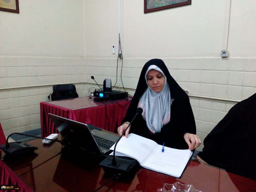 در مرکز آموزش عالی شهید باهنر تهران برگزار شد:

اولین جلسه دفاع از پایان نامه دانشجویان کارشناسی ارشدِ دانشگاه فرهنگیان 9