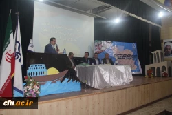 دکتر کریمی مدیرکل مشاوره، بهداشت و سلامت دانشگاه فرهنگیان در اولین دوره بالندگی معاونان توسعه منابع و امور دانشجویی پردیس ها و کارشناس مسئولان دانشجویی استان ها بیان داشت:


جناب آقای مشهدی رئیس اداره امور سراهای دانشجویی دانشگاه فرهنگیان در بندرعباس ب