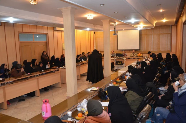 نشست کانون انشا و نویسندگی