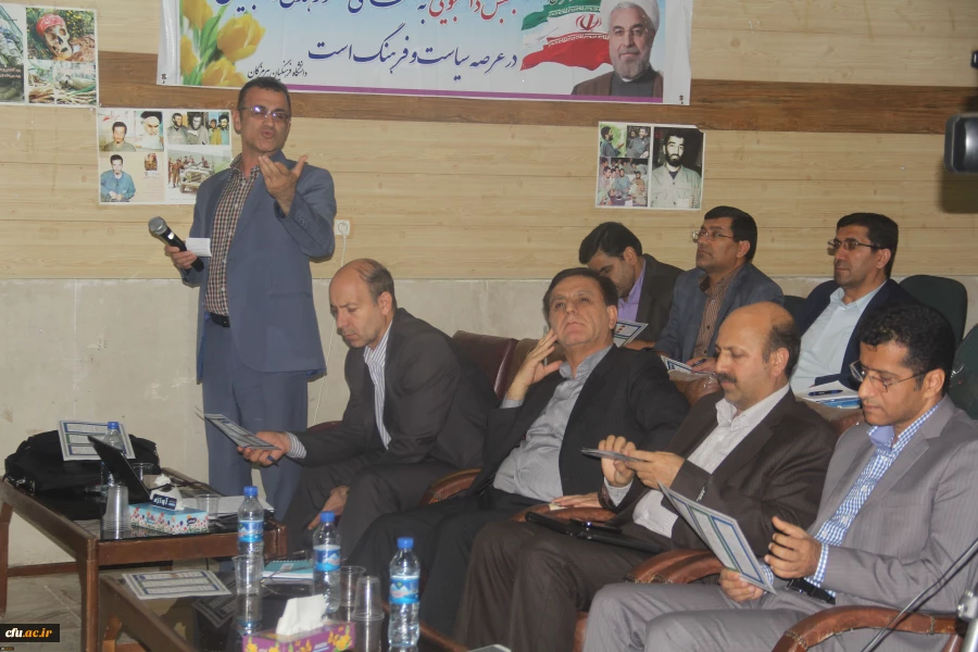 جناب آقای مشهدی رئیس اداره امور سراهای دانشجویی دانشگاه فرهنگیان در بندرعباس بیان داشت:

باید به دانشجو بها داد و از ظرفیت دانشجویی در فرایندها ی تصمیم سازی و مدیریت امور پردیس ها استفاده کرد. 3