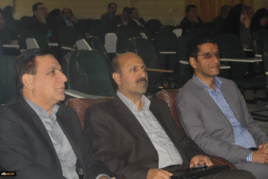 جناب آقای مشهدی رئیس اداره امور سراهای دانشجویی دانشگاه فرهنگیان در بندرعباس بیان داشت:

باید به دانشجو بها داد و از ظرفیت دانشجویی در فرایندها ی تصمیم سازی و مدیریت امور پردیس ها استفاده کرد. 5