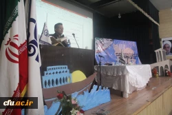 جناب آقای مشهدی رئیس اداره امور سراهای دانشجویی دانشگاه فرهنگیان در بندرعباس بیان داشت:

باید به دانشجو بها داد و از ظرفیت دانشجویی در فرایندها ی تصمیم سازی و مدیریت امور پردیس ها استفاده کرد. 3