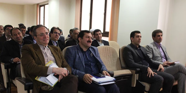 دکتر قنبری در جمع معاونان توسعه منابع، دانشجویی و هماهنگی امور :

فلسفه وجودی معاونت دانشجویی پشتیبانی از دانشجو است 3