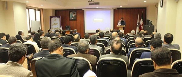 دکتر خاکی در نشست معاونان توسعه و دانشجویی دانشگاه فرهنگیان:

تمرکز زدایی لازمه پویایی وظیفه کنترل و نظارتی معاونان توسعه منابع 2