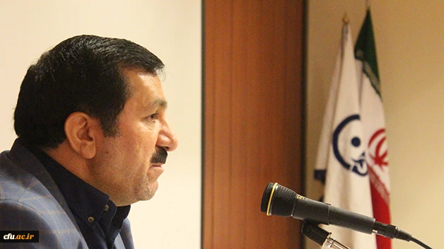 دکتر خاکی در نشست معاونان توسعه و دانشجویی دانشگاه فرهنگیان:

تمرکز زدایی لازمه پویایی وظیفه کنترل و نظارتی معاونان توسعه منابع 5