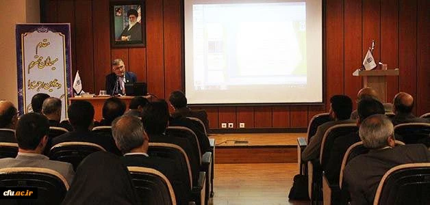 دکتر قنبری در جمع معاونان توسعه منابع، دانشجویی و هماهنگی امور:

فلسفه وجودی معاونت دانشجویی پشتیبانی از دانشجو است 2