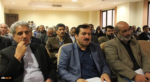 دکتر قنبری در جمع معاونان توسعه منابع، دانشجویی و هماهنگی امور:

فلسفه وجودی معاونت دانشجویی پشتیبانی از دانشجو است 4