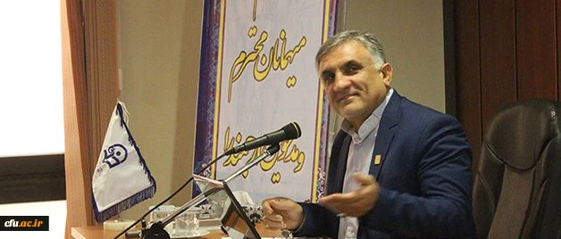 دکتر قنبری در جمع معاونان توسعه منابع، دانشجویی و هماهنگی امور:

فلسفه وجودی معاونت دانشجویی پشتیبانی از دانشجو است 5