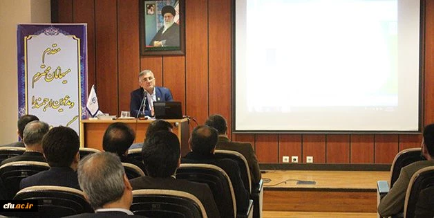 دکتر قنبری در جمع معاونان توسعه منابع، دانشجویی و هماهنگی امور:

فلسفه وجودی معاونت دانشجویی پشتیبانی از دانشجو است 8