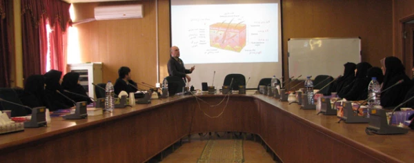 کارگاه آموزشی مراقبت های بهداشتی و پیشگیری از بیماری پوستی در پردیس های تبریز برگزار شد
 2