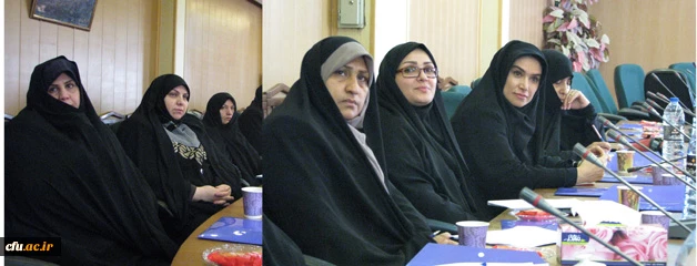 کارگاه آموزشی مراقبت های بهداشتی و پیشگیری از بیماری پوستی در پردیس های تبریز برگزار شد
 3