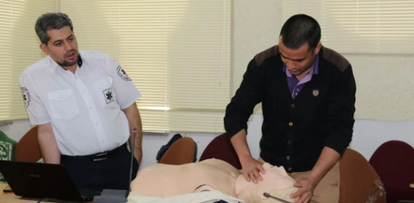 با حضور کارکنان و اساتید پردیس های استانی دانشگاه برگزار شد:

دوره بالندگی"کمک های اولیه، امداد و نجات"
 5