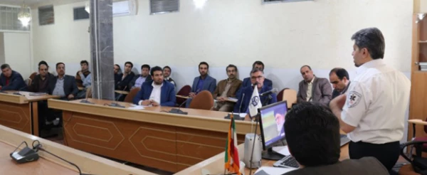 با حضور کارکنان و اساتید پردیس های استانی دانشگاه برگزار شد:

دوره بالندگی"کمک های اولیه، امداد و نجات"
 7