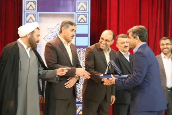 دکتر مهرمحمدی در اختتامیه دوره توانمند سازی کارشناسان و کارشناس مسئولان فرهنگی در بوشهر:

 کارشناسان فرهنگی نماد تدبیر، سخت کوشی، هم زبانی با دانشجو، نشاط سیاسی و دین ورزی 7