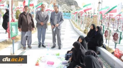 به همت پردیس های استان انجام شد:

غبار روبی و عطر افشانی گلزار شهدا سیستان و بلوچستان
 2