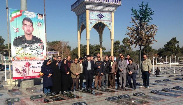 برنامه های ایام الله فجر در پردیس آیت الله خامنه ای گرگان:

تجدید میثاق با آرمان های شهدا و نواخته شدن زنگ انقلاب 
 5