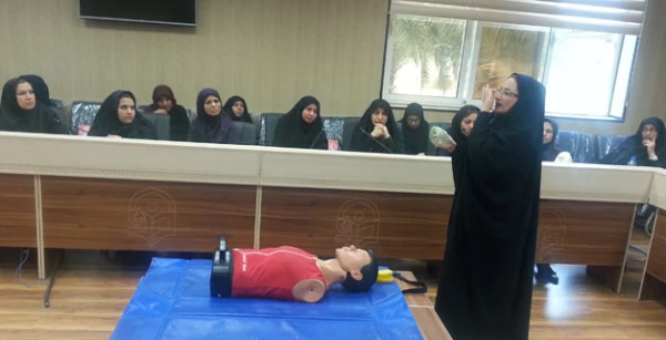 در دانشگاه فرهنگیان هرمزگان برگزار شد:

دوره بالندگی حرفه ایی" کمک های اولیه » 
 5