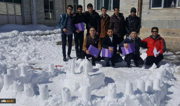 برگزاری کارگاه و مسابقه حجم سازی با برف  در مرکز آزادگان نیر  2