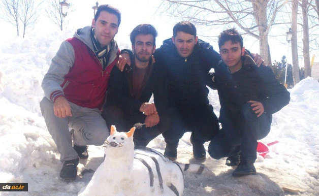 برگزاری کارگاه و مسابقه حجم سازی با برف  در مرکز آزادگان نیر  4