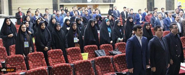 دکتر قنبری در آیین افتتاحیه سومین همایش کشوری دبیران منتخب شورای صنفی رفاهی و نمایندگان تشکل های اسلامی:

همگرایی و هم اندیشی دانشجومعلمان در راستای ارتقاء سطح خدمات آموزش و فرهنگی دانشگاه، طی برگزاری چنین دوره هایی محقق می شود 6