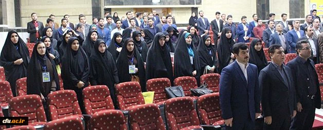 دکتر قنبری در آیین افتتاحیه سومین همایش کشوری دبیران منتخب شورای صنفی رفاهی و نمایندگان تشکل های اسلامی:

همگرایی و هم اندیشی دانشجومعلمان در راستای ارتقاء سطح خدمات آموزش و فرهنگی دانشگاه، طی برگزاری چنین دوره هایی محقق می شود 6