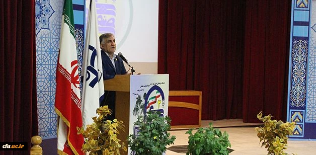 دکتر قنبری در آیین افتتاحیه سومین همایش کشوری دبیران منتخب شورای صنفی رفاهی و نمایندگان تشکل های اسلامی:

همگرایی و هم اندیشی دانشجومعلمان در راستای ارتقاء سطح خدمات آموزش و فرهنگی دانشگاه، طی برگزاری چنین دوره هایی محقق می شود 6