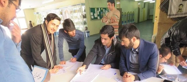 در پردیس علّامه طباطبایی برگزار شد:

نخستین دوره ی آموزش سواد فضای مجازی ویژه ی دانشجویان دانشگاه های اردبیل
 5