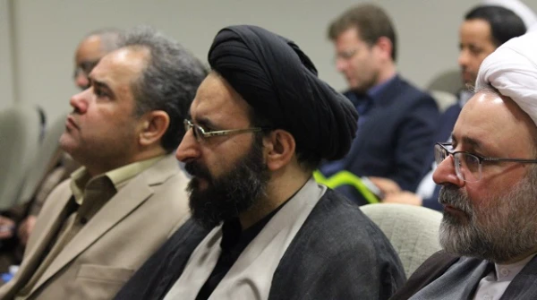 در مجتمع آدینه آغاز بکار کرد: 

نشست مشترک و دوره آموزشی مسئولان دفاتر نهاد رهبری و معاونان گروه معارف در پردیس های دانشگاه فرهنگیان 3