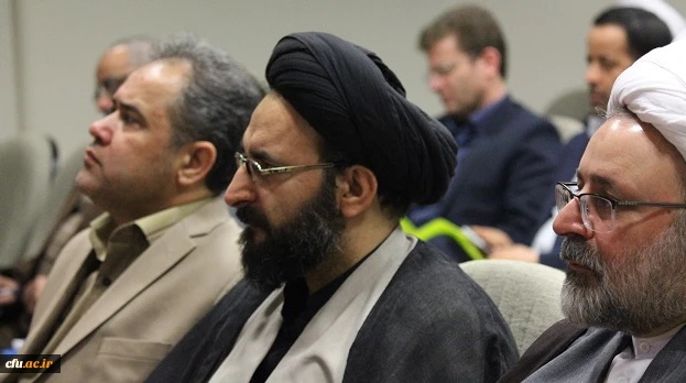 در مجتمع آدینه آغاز بکار کرد: 

نشست مشترک و دوره آموزشی مسئولان دفاتر نهاد رهبری و معاونان گروه معارف در پردیس های دانشگاه فرهنگیان 3