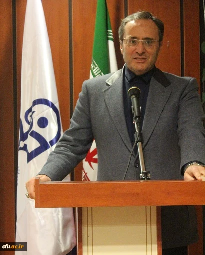 دکتر مهرمحمدی در نشست مسئولان دفاتر نهاد نمایندگی مقام معظم رهبری و معاونان گروه معارف

تربیت دینی به دنبال دین دار شدن یا حاکمیت  توام با معرفت آموزه های دینی بر  رفتار، گفتار و پندار افراد است 5