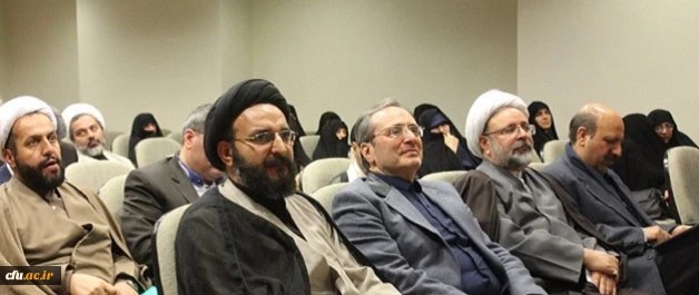 در مجتمع آدینه آغاز بکار کرد: 

نشست مشترک و دوره آموزشی مسئولان دفاتر نهاد رهبری و معاونان گروه معارف در پردیس های دانشگاه فرهنگیان 9