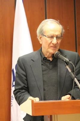 عضو هیات علمی دانشگاه علامه:

وابستگی به درآمدهای نفت، موحب عدم تعادل در اقتصاد است، باید در نظام اقتصاد جهانی ورود کنیم 5