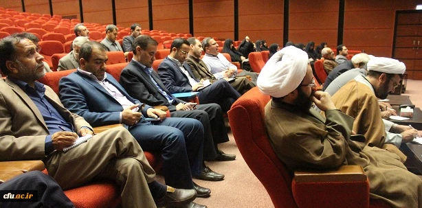 در دومین روز از نشست مسئولان نهاد و اساتید گروه معارف اسلامی برگزار شد:

کارگاه های آموزشی اصول و فنون مشاوره و روش تحقیق و مقاله نویسی 2