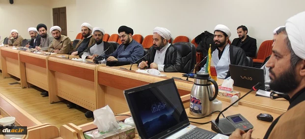 در دومین روز از نشست مسئولان نهاد و اساتید گروه معارف اسلامی برگزار شد:

کارگاه های آموزشی اصول و فنون مشاوره و روش تحقیق و مقاله نویسی 5