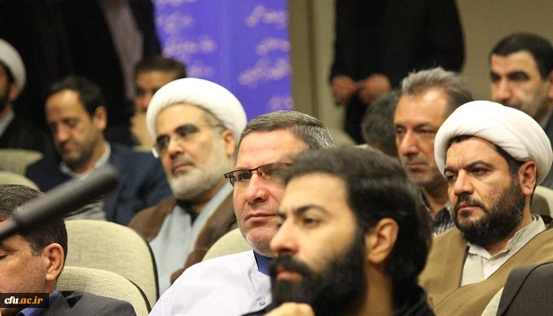 در دومین روز از نشست مسئولان نهاد و اساتید گروه معارف اسلامی برگزار شد:

کارگاه های آموزشی اصول و فنون مشاوره و روش تحقیق و مقاله نویسی 12