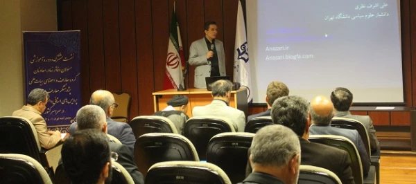 در دومین روز از نشست مسئولان نهاد و اساتید گروه معارف اسلامی برگزار شد:

کارگاه های آموزشی اصول و فنون مشاوره و روش تحقیق و مقاله نویسی 13