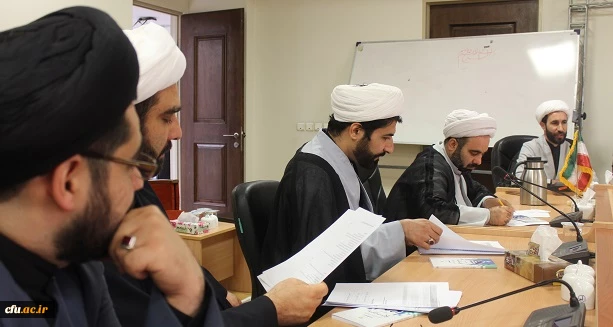 در کارگاه آموزشی روش های تدریس عنوان شد:

معلم پیوند دهنده حیطه دانشی به حیطه عملی و انگیزشی کلاس درس است
 3