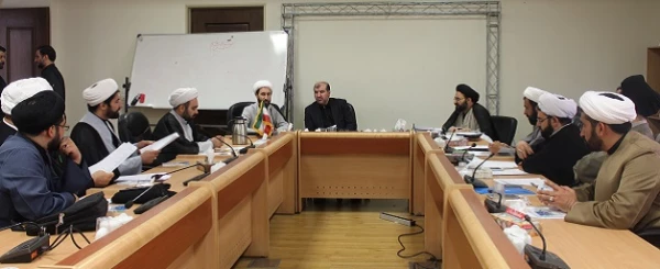 در کارگاه آموزشی روش های تدریس عنوان شد:

معلم پیوند دهنده حیطه دانشی به حیطه عملی و انگیزشی کلاس درس است
 11